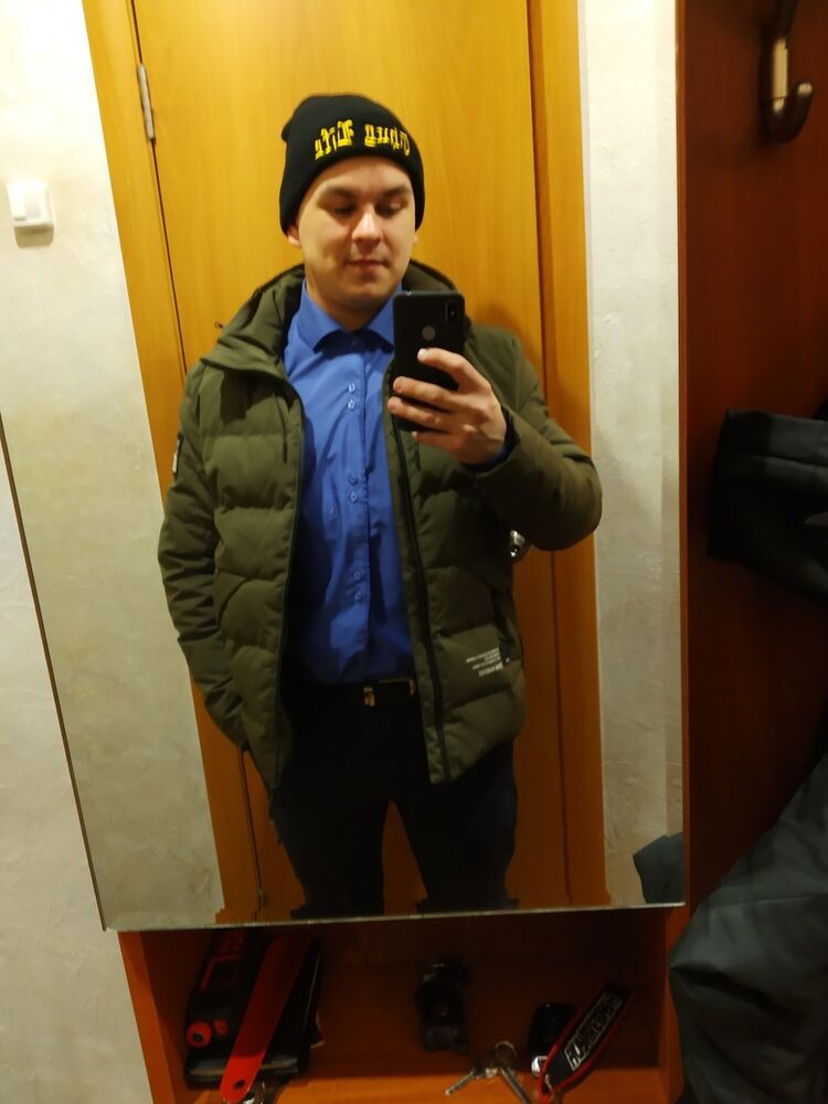  19880479  , 32 ,    