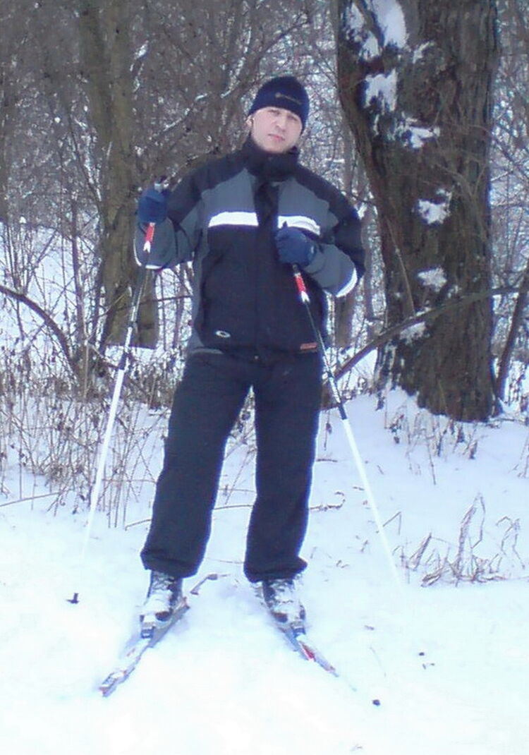  27636959  Serg, 54 ,    