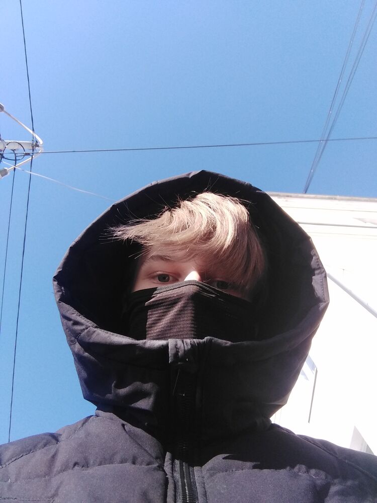  26928089  Maxim, 22 ,    