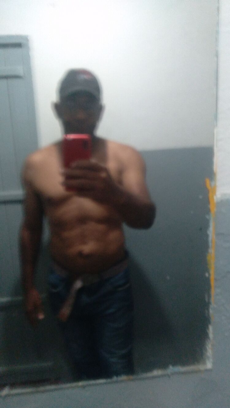  32525589  Tavares, 56 ,    -
