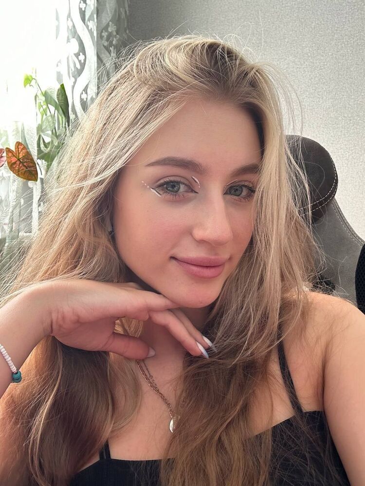  ,   Liza, 26 ,   ,   