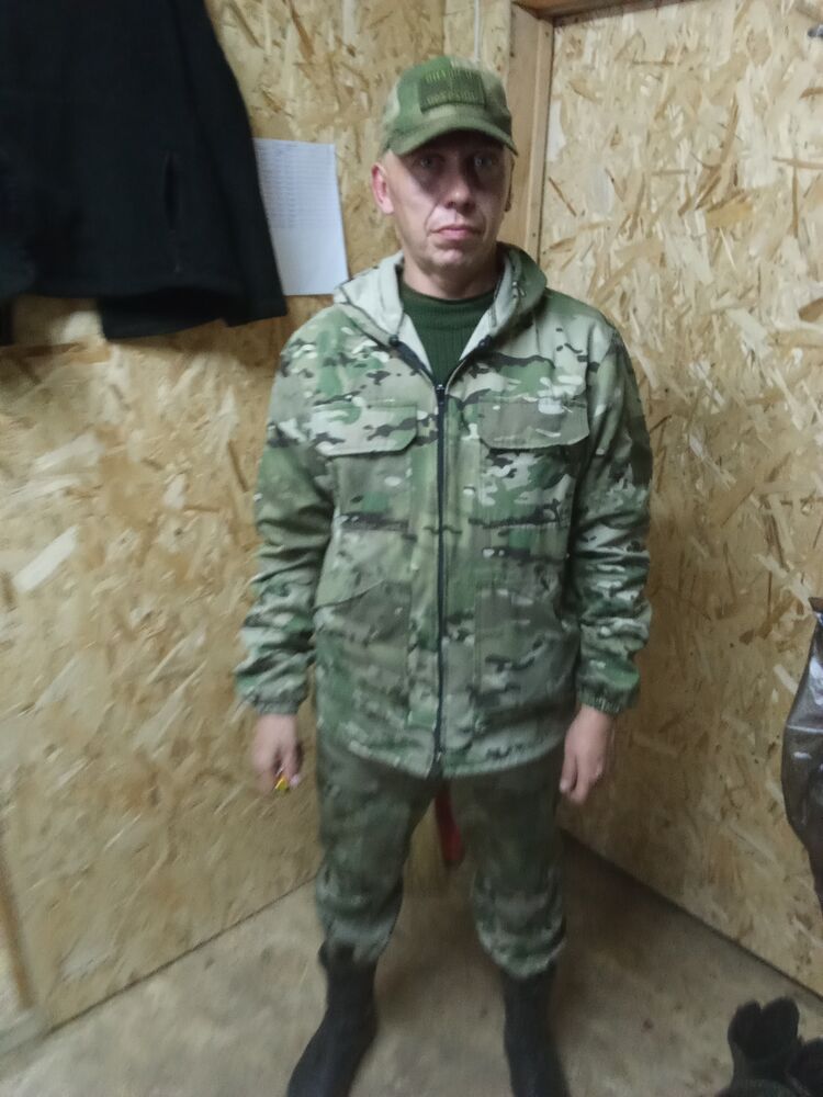  40583079  , 42 ,    