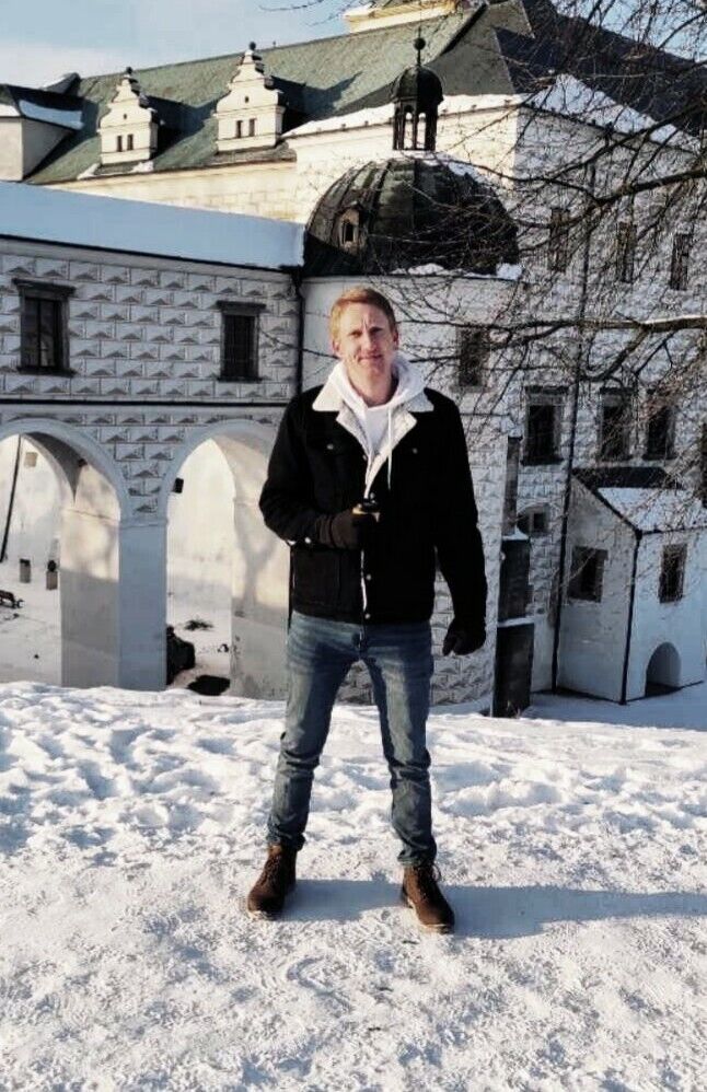  22338899  Vasya, 34 ,    -