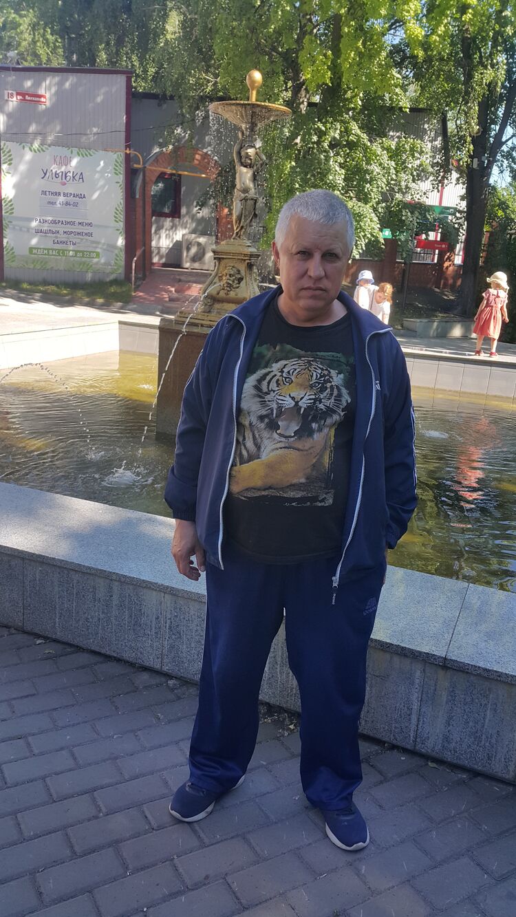  28917719  , 51 ,    