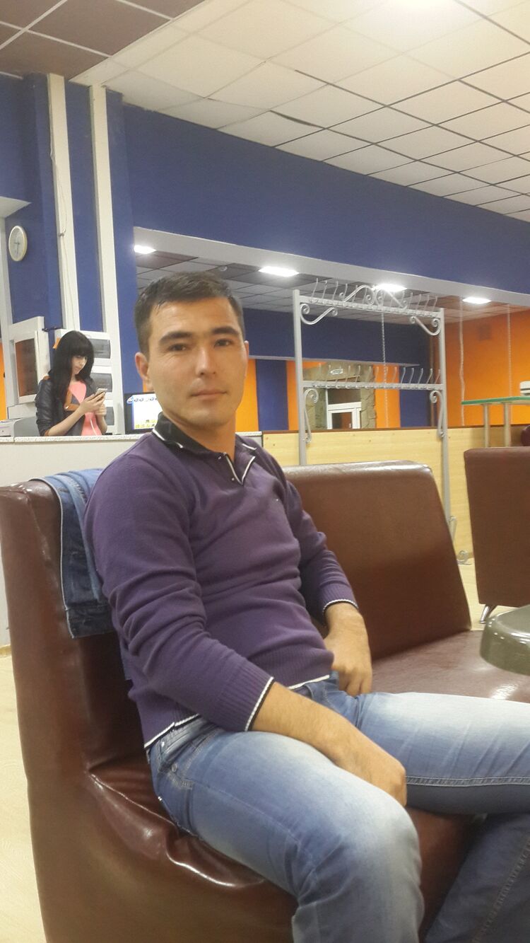  48050259  Ali, 31 ,    