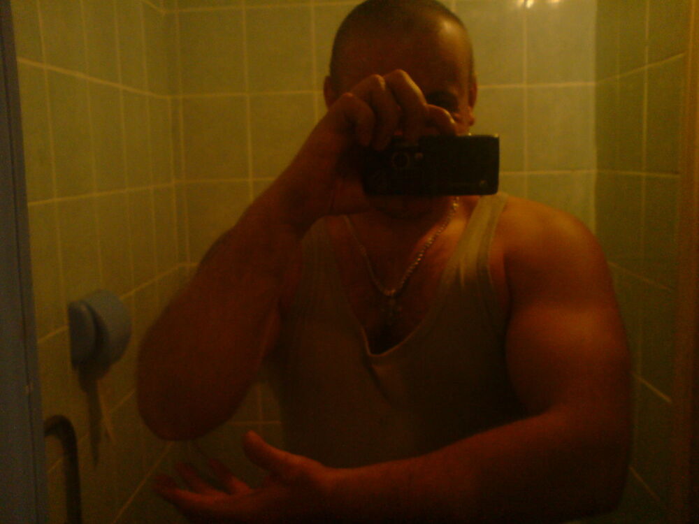  8226889  , 44 ,    