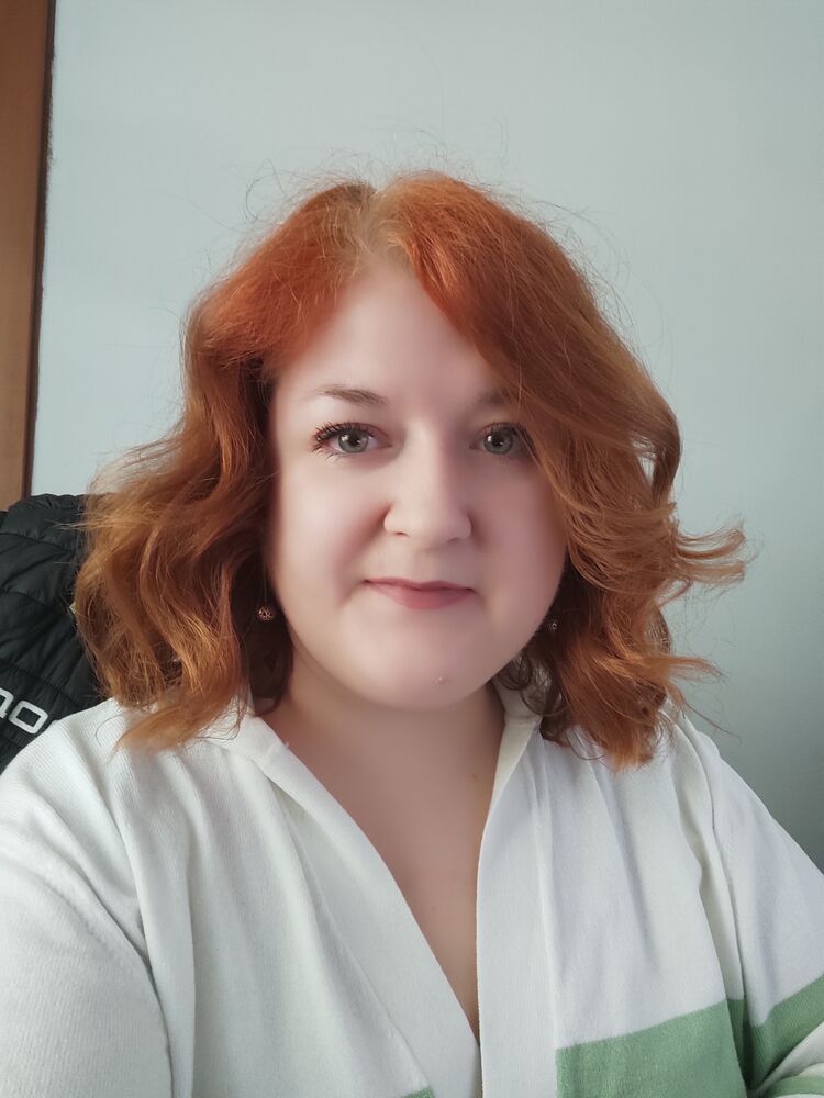  42071129  Darya, 37 ,    