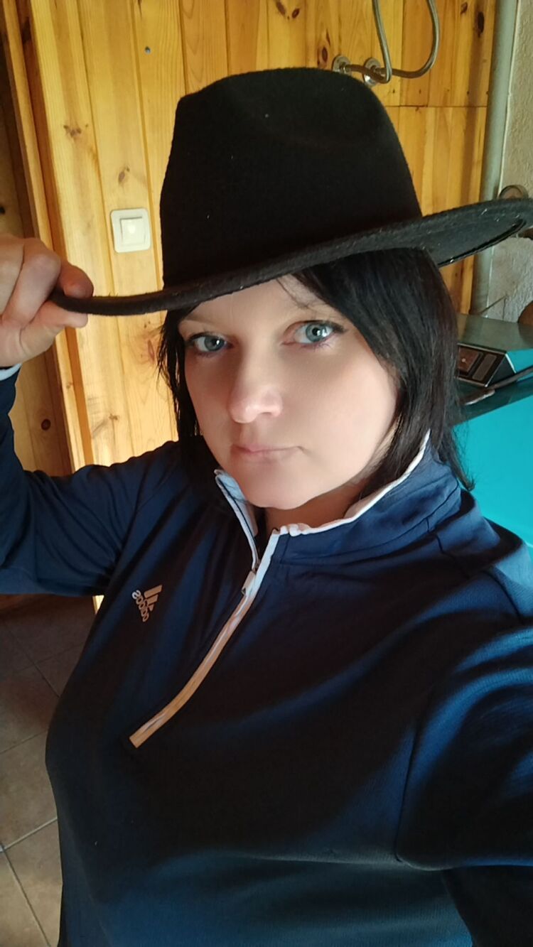  50655249  Gita, 39 ,    