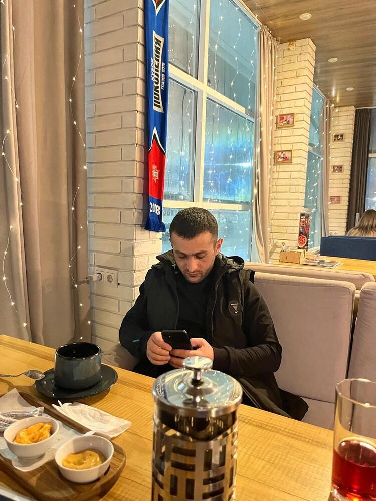  28686889  Vardan, 35 ,    