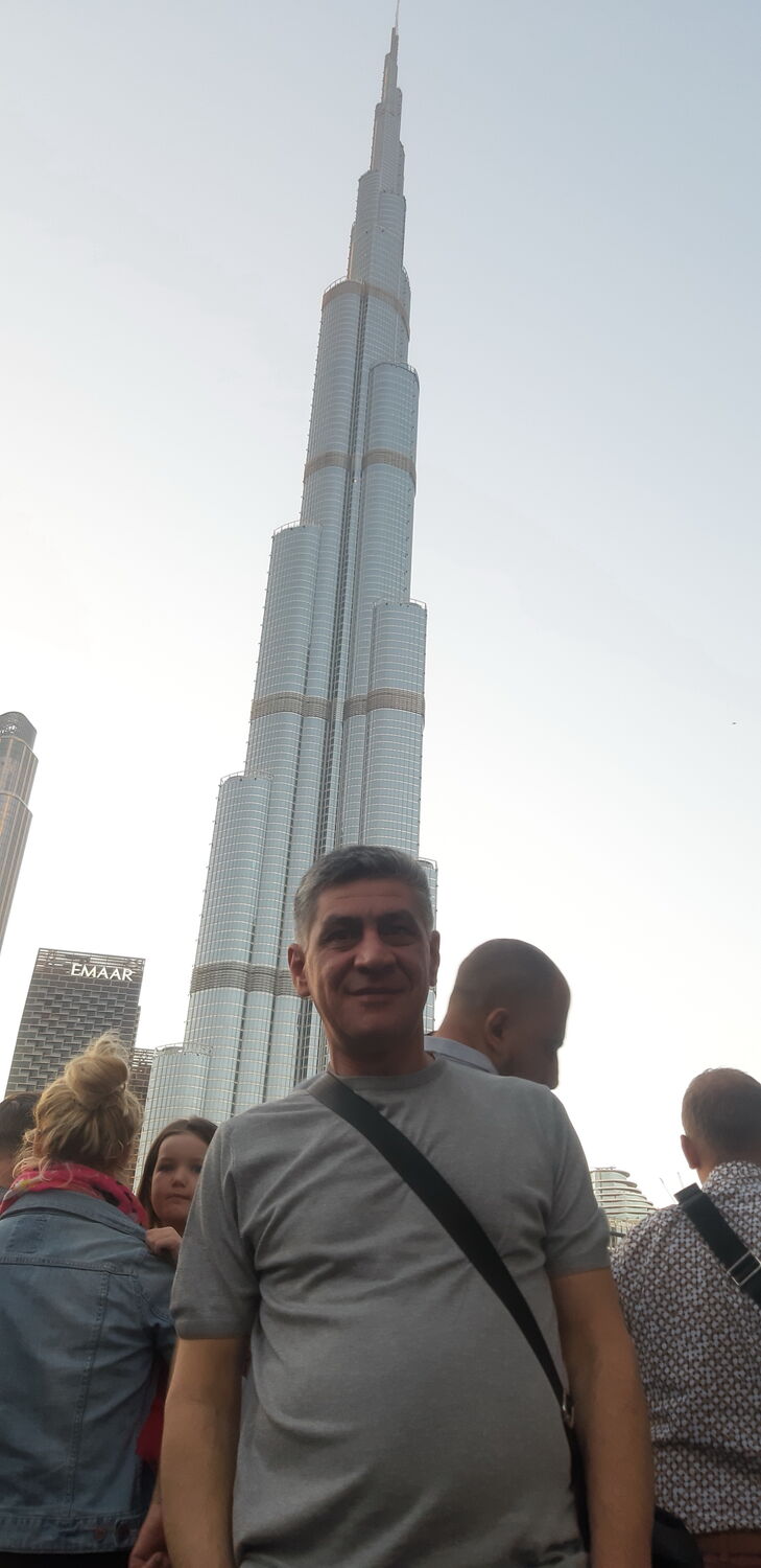  54037079  Armen, 45 ,    