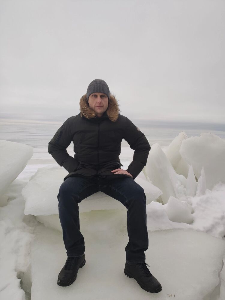  ,   Alex, 40 ,   ,   