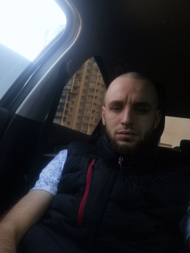  ,   Bogdan, 32 ,   ,   