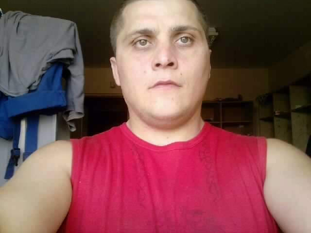  ,   Aleksej, 42 ,   ,   