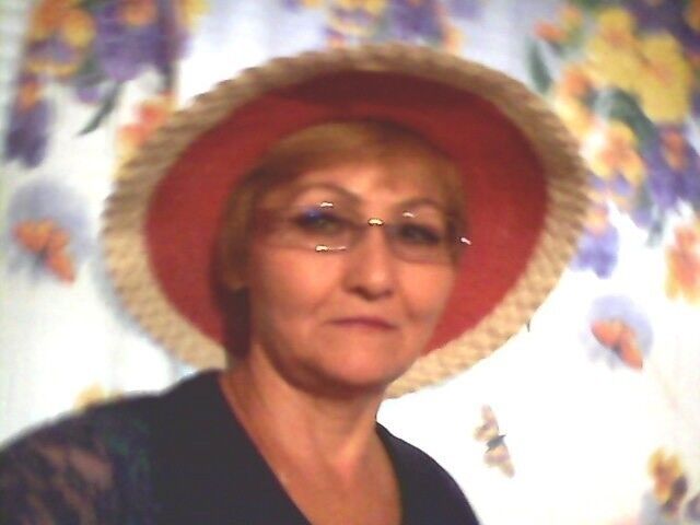  18500019  Irina, 63 ,    