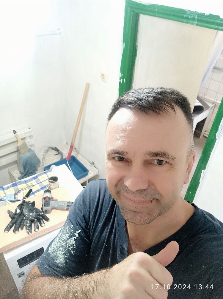  47184479  , 49 ,    