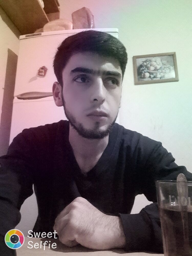  30209609  Ali, 26 ,    