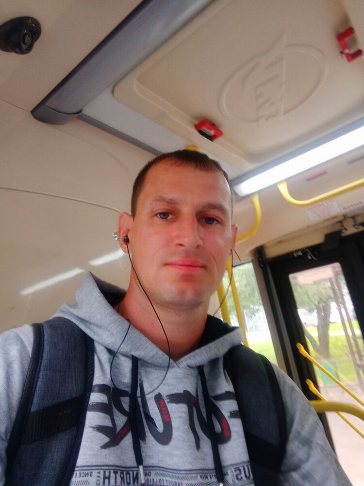  20399959  Oleg, 41 ,    