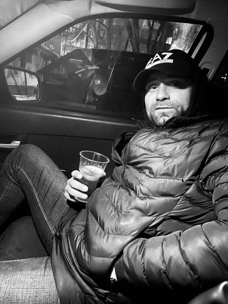  32900099  Dima, 31 ,    