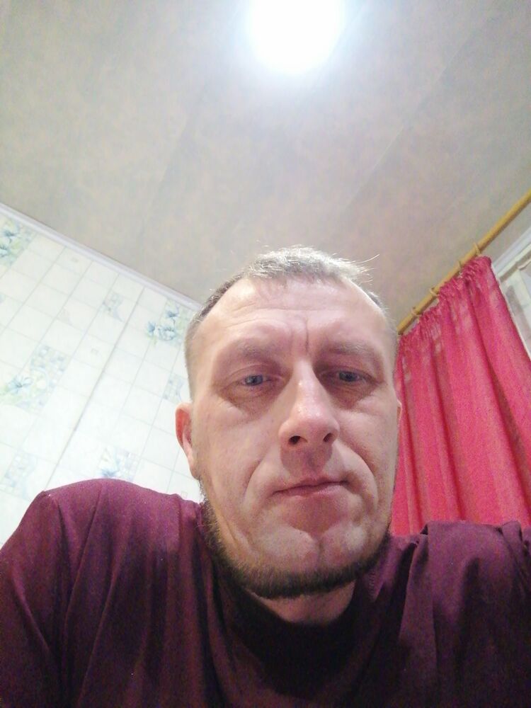  40231589  , 42 ,    