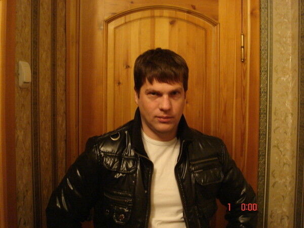  18552849  Ivanov, 44 ,    -