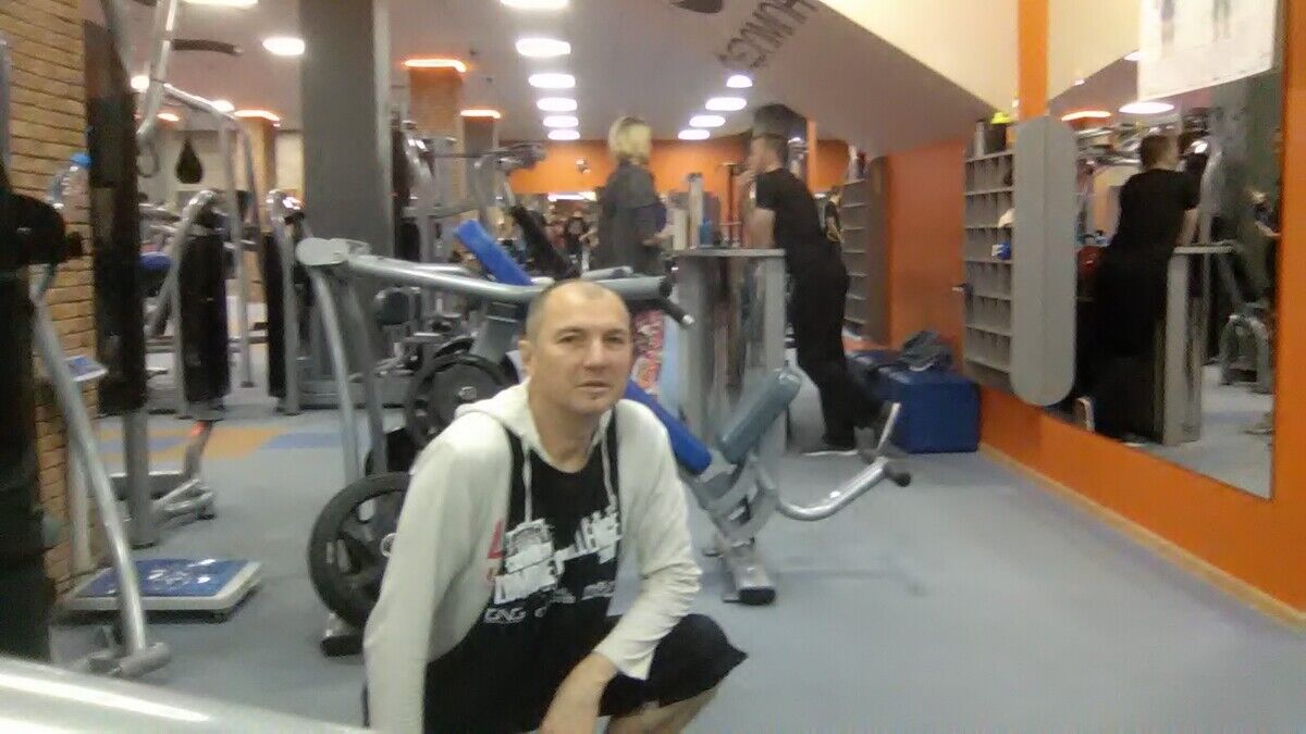 ,   Yri, 55 ,   ,   , c 