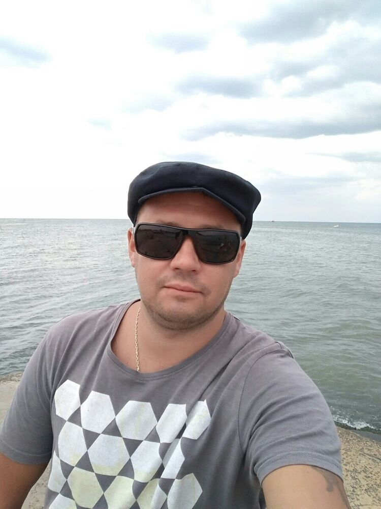  21979409  Oleg, 40 ,    