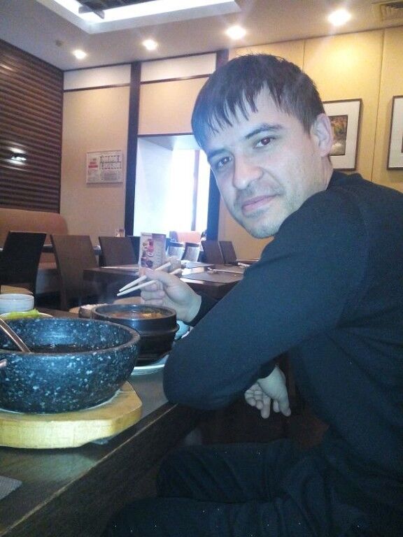 ,   Alisher, 36 ,   ,   , c , 