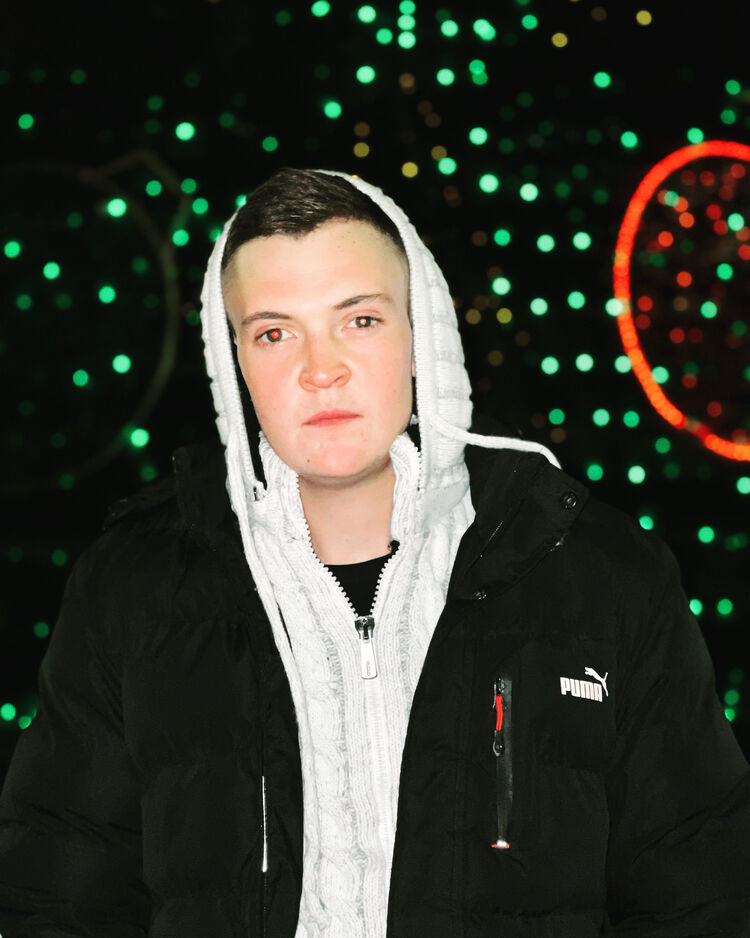  ,   Cristian, 25 ,   ,   