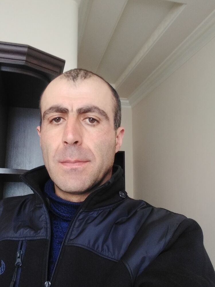  33421569  , 40 ,    