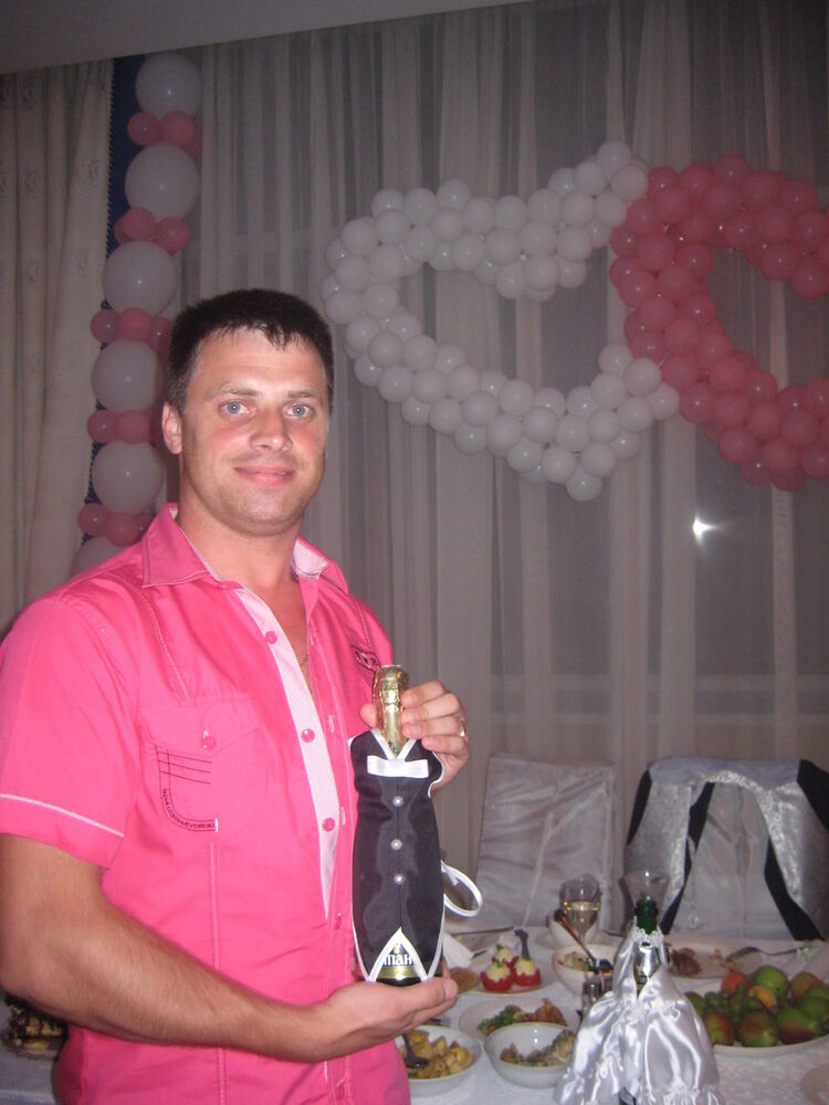  ,   Igor, 40 ,   