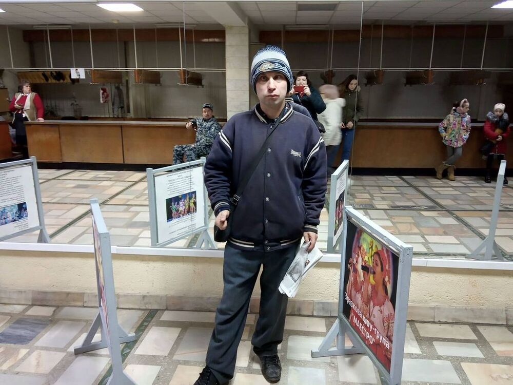  25225219  Aleksey, 43 ,    