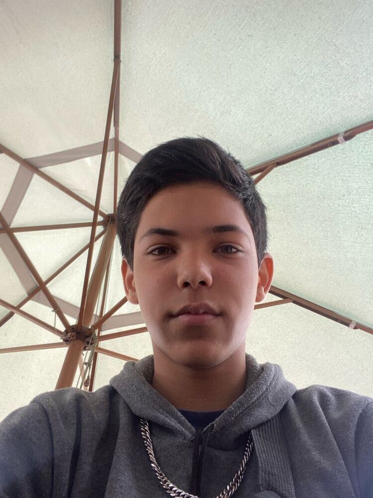  51766849  , 18 ,    