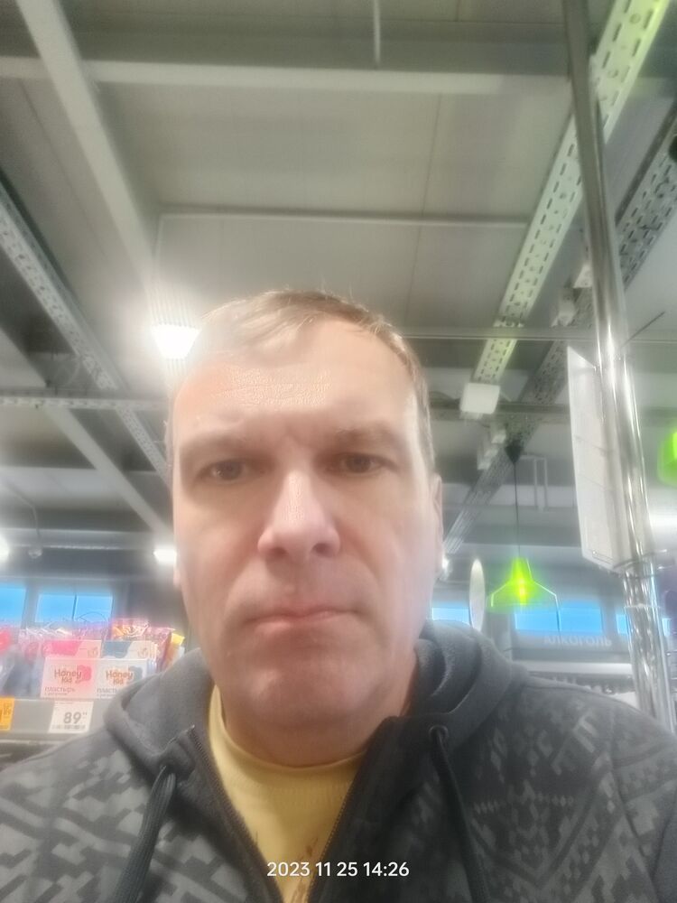  39486279  , 52 ,    