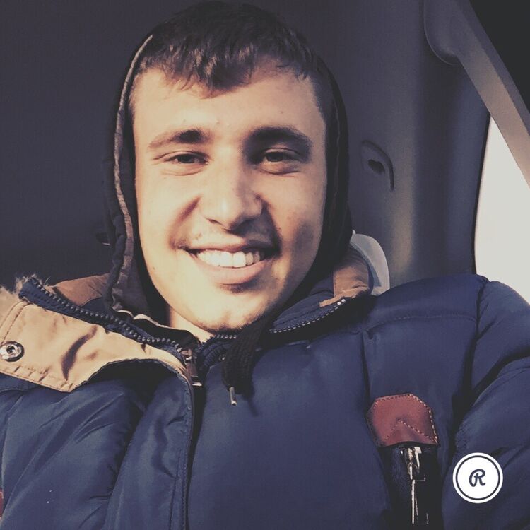  21940629  Adrian, 29 ,    