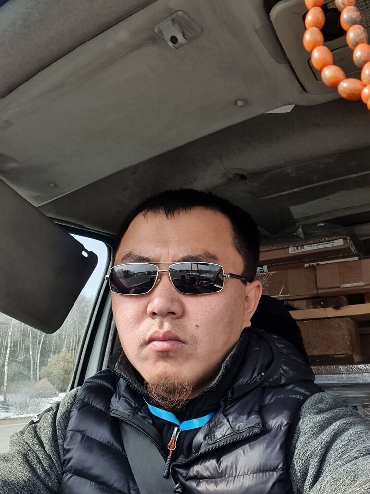  28688439  , 35 ,    