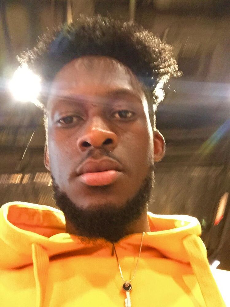  29056679  Buquet, 34 ,    