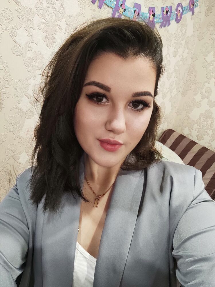  ,   Anna, 22 ,   ,   , c 