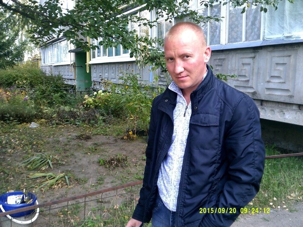  54018949  Sergey, 40 ,    