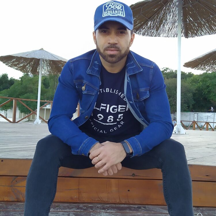  35804899  Oleg, 36 ,    