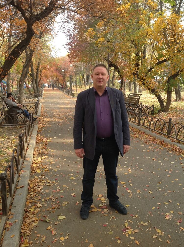  10695369  Aleksandr, 49 ,    