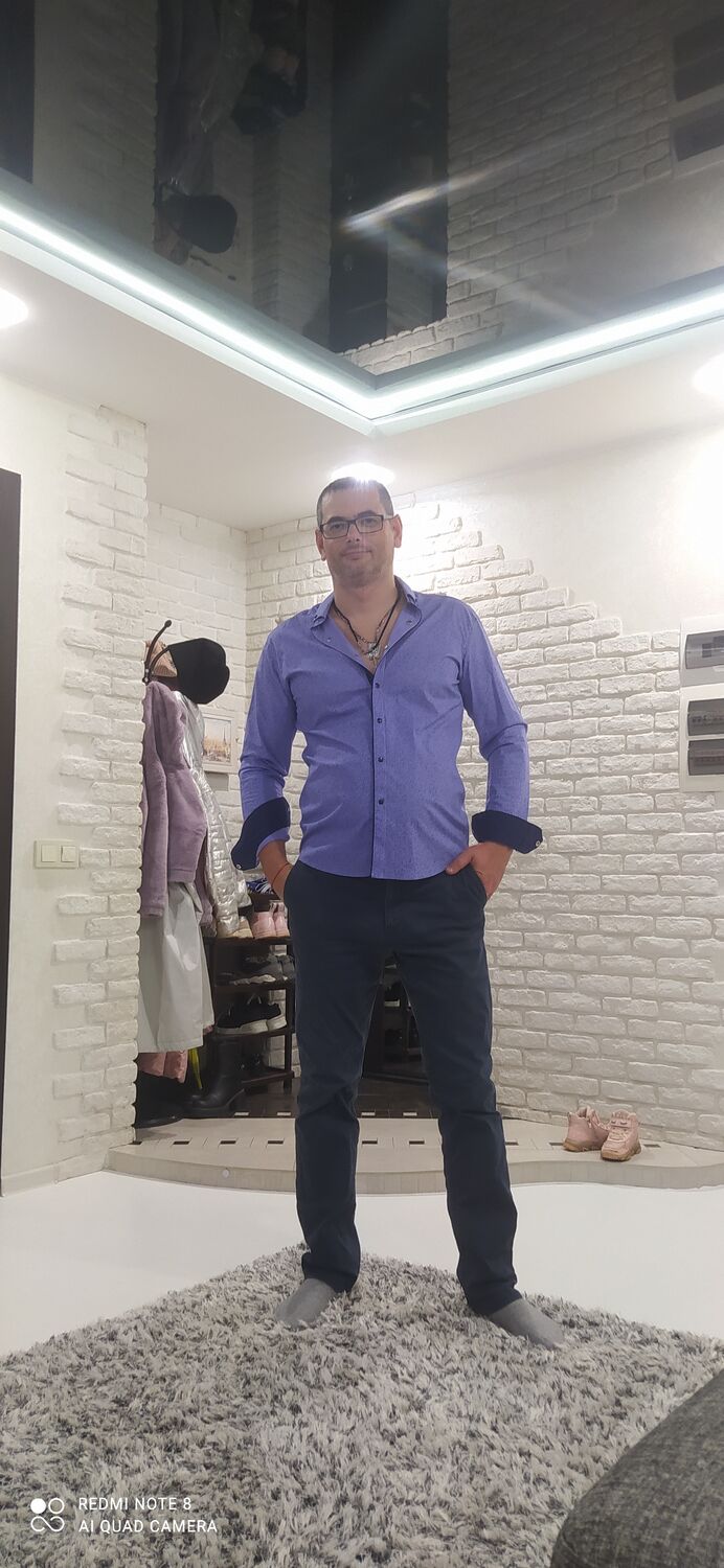 47377049  , 42 ,    