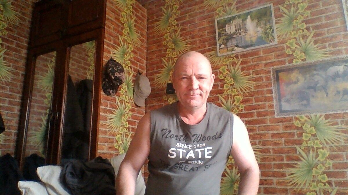  5826009  , 56 ,    