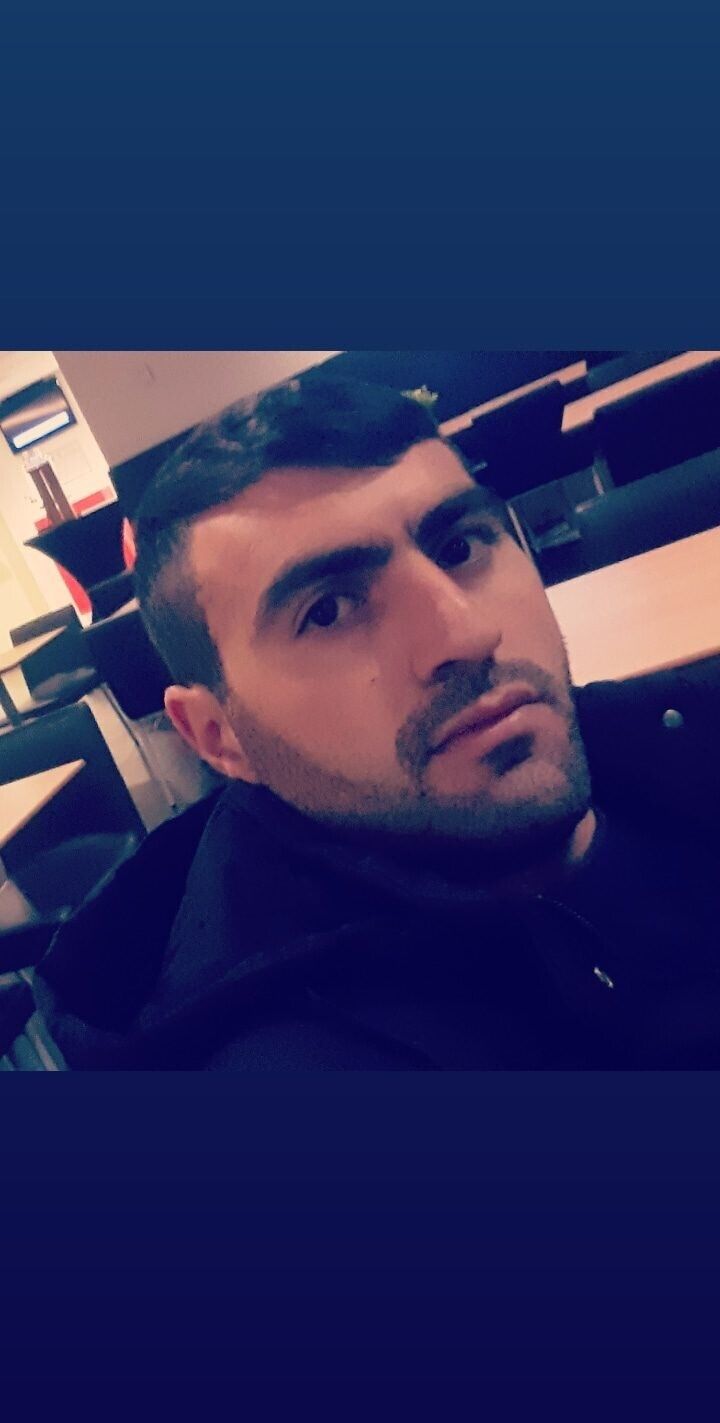  ,   Sarkis, 35 ,   ,   , c 