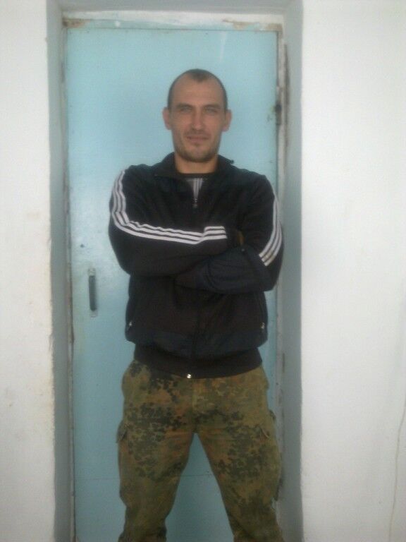  ,   Vlad, 43 ,   