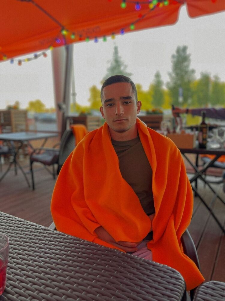  ,   , 27 ,   ,   