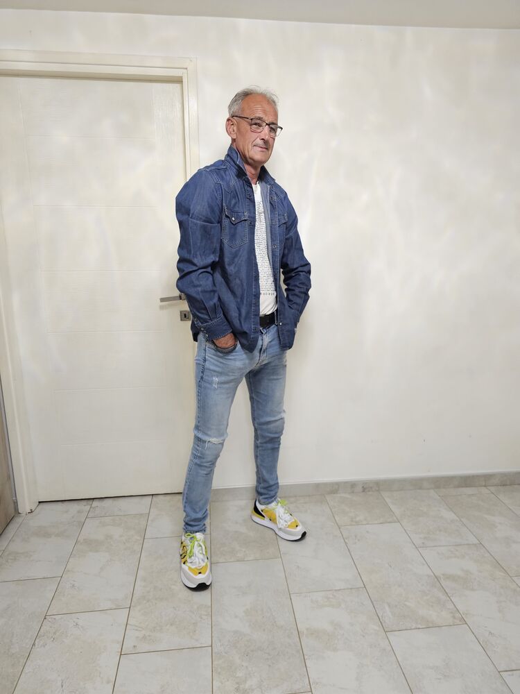  ,   Dragan, 53 ,   ,   