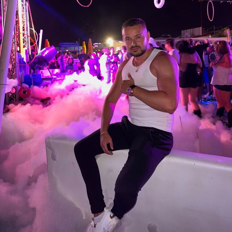 ���� 53411519 ������� Victor, 34 ����, ���� ���������� � �����-����������