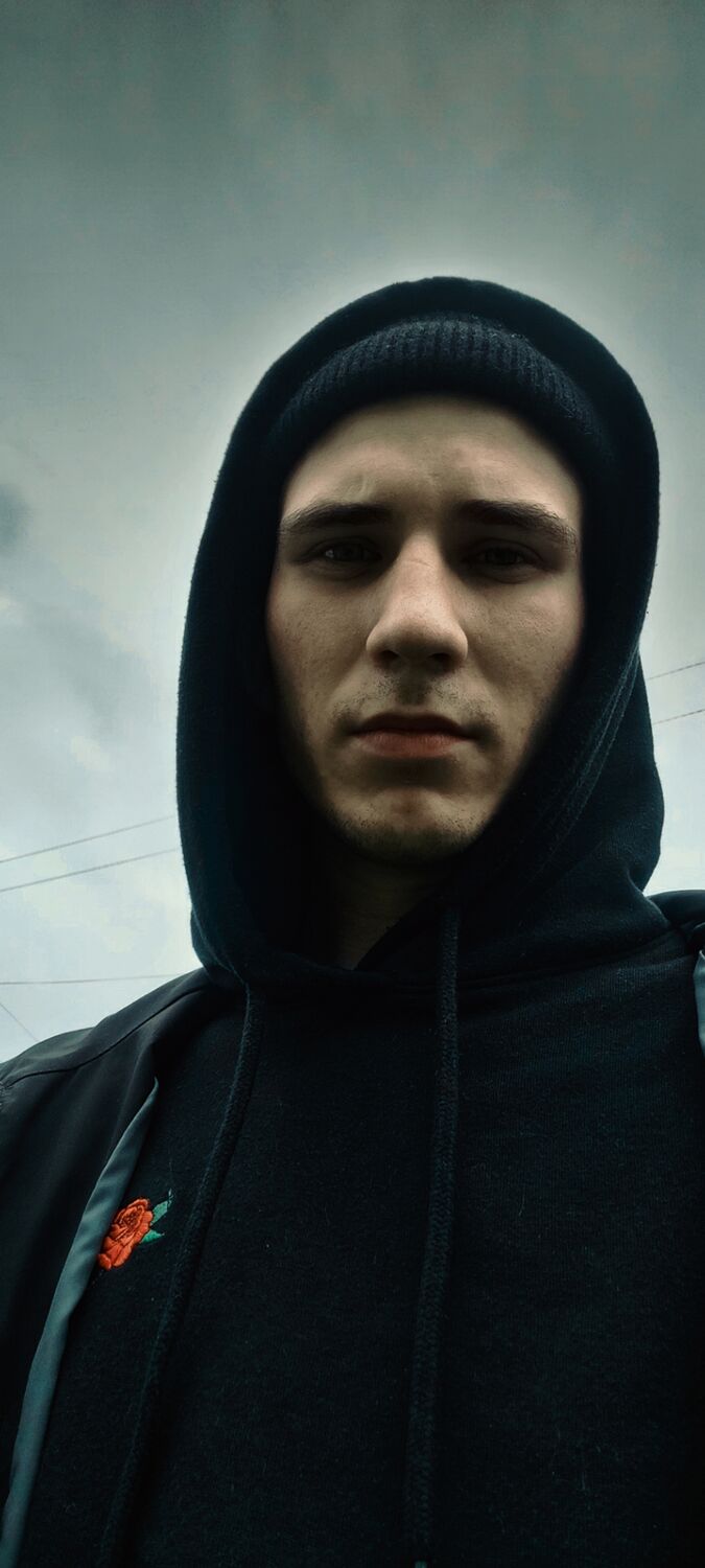  32057839  Alexandr, 25 ,    