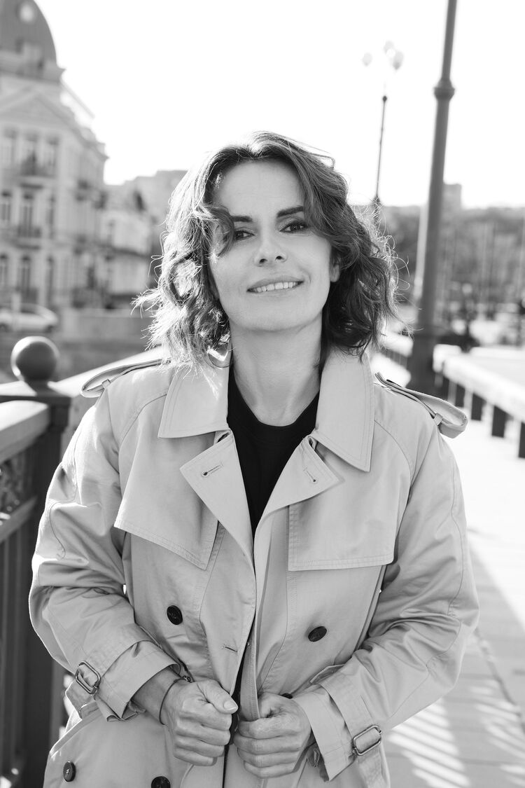  46895829  Olga, 45 ,    
