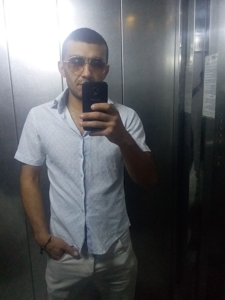  16651769  Alisher, 28 ,    